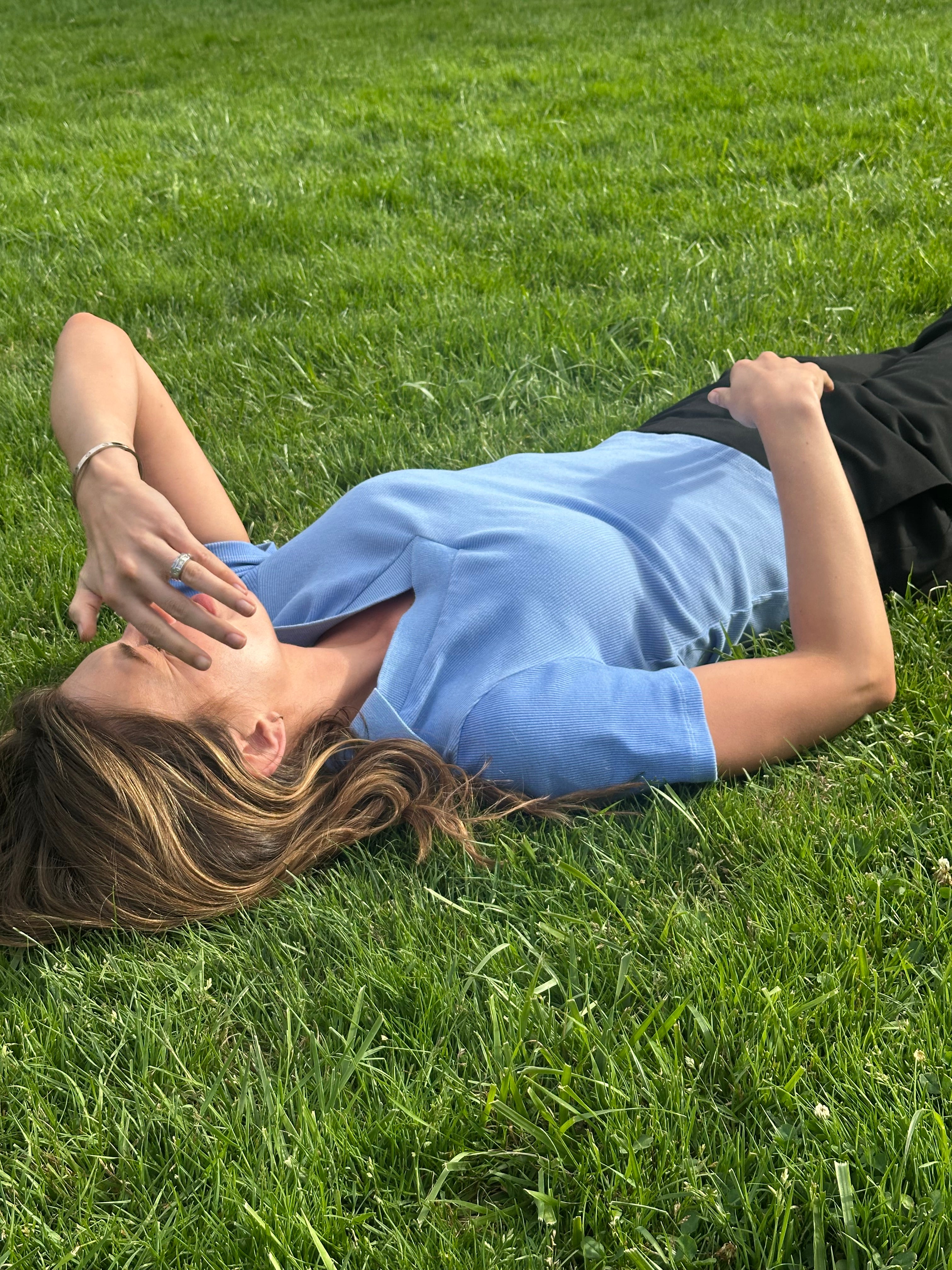[Pre-Order] The Club Polo in Blue Skies